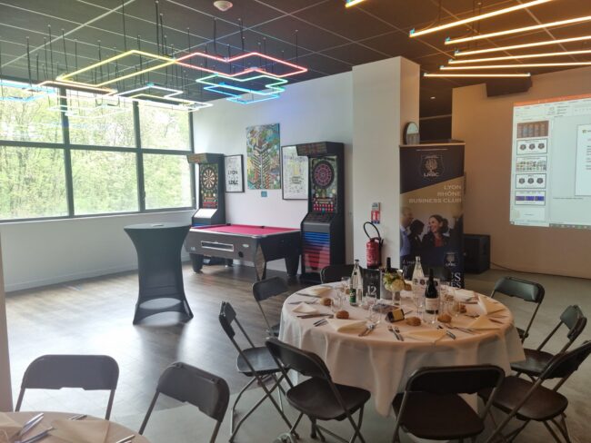 Image de l'événement aux côtés du président du Groupe LDLC, Laurent De La Clergerie - Lyon Rhône Business Club (69) - Groupe LDLC - DTiX Datacenters