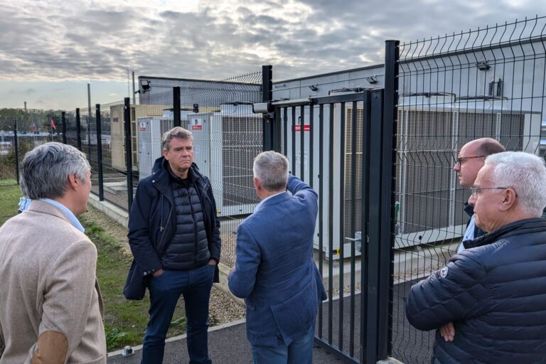 Image de la visite de Arnaud Montebourg - Made In France - DTiX - DTiX Datacenters